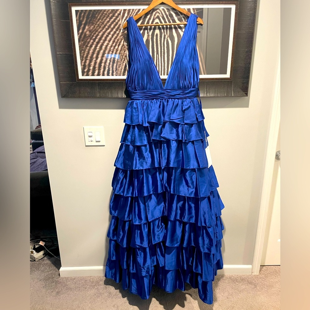 NWT Mac Duggal Ruffle Tier Gown
